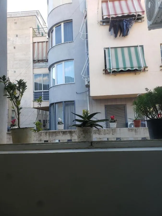 Hostel Oakland Tirana Albania