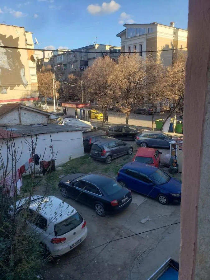 Hostel Oakland Tirana 0*,  Albanien